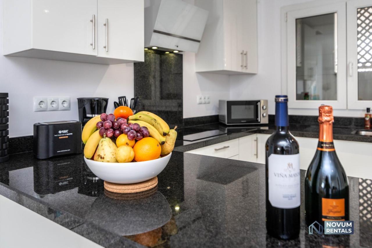 Puerto Banus Finest 2-Bdrm Apt - 50 Metres To Beach Marbella Esterno foto