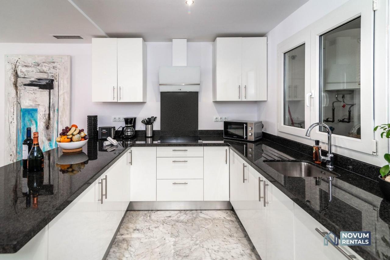 Puerto Banus Finest 2-Bdrm Apt - 50 Metres To Beach Marbella Esterno foto